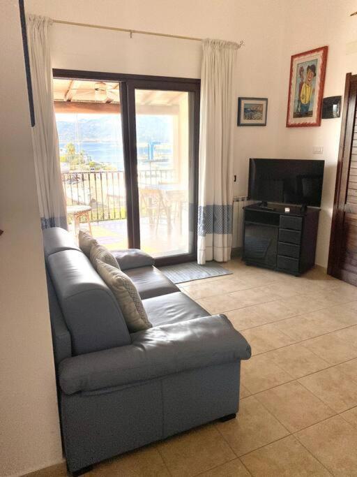 Appartamento Con Terrazza Vista Mare. อาร์บาตักซ์ ภายนอก รูปภาพ